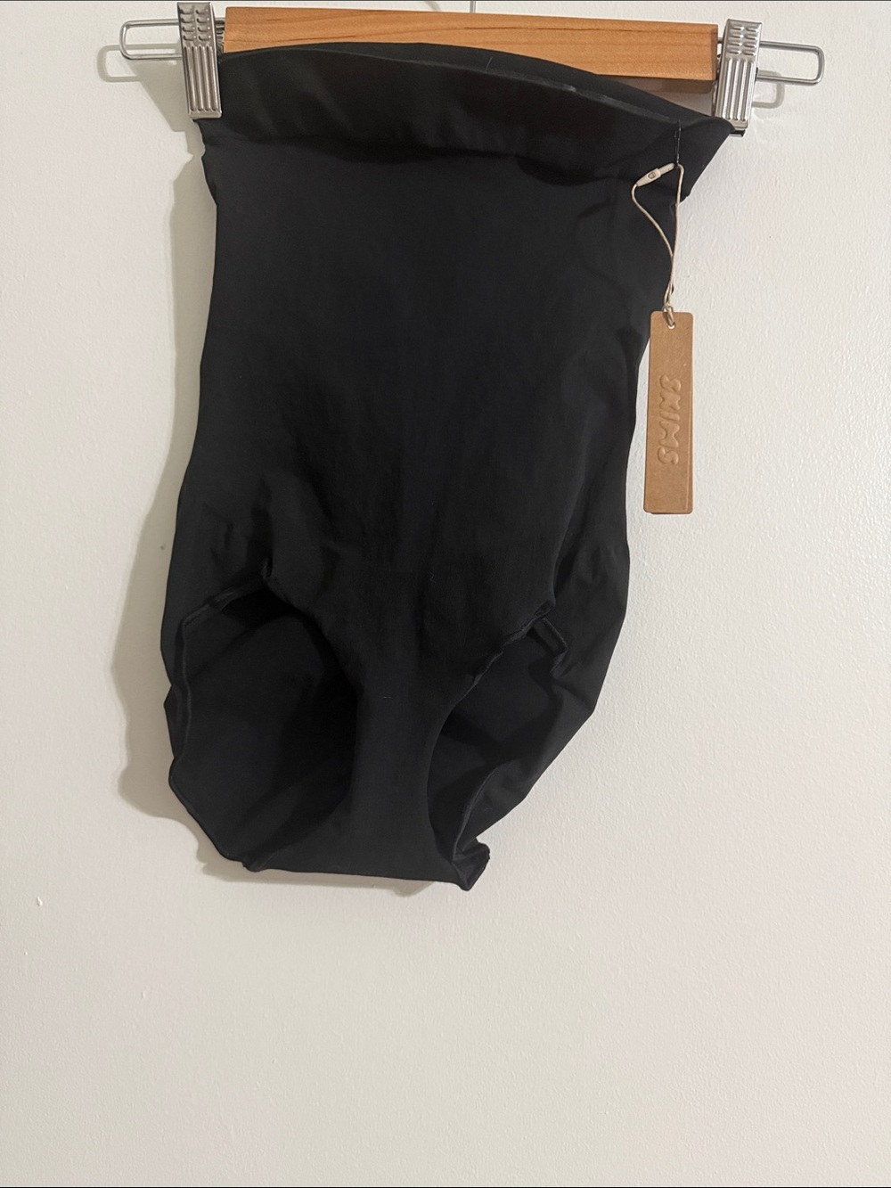 Skims Seamless High-Waist Shapewear Briefs - Black